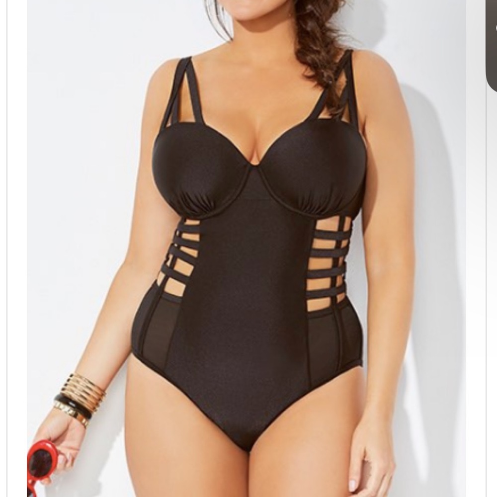 Swimsuits For All Black Strappy One-Piece Swim